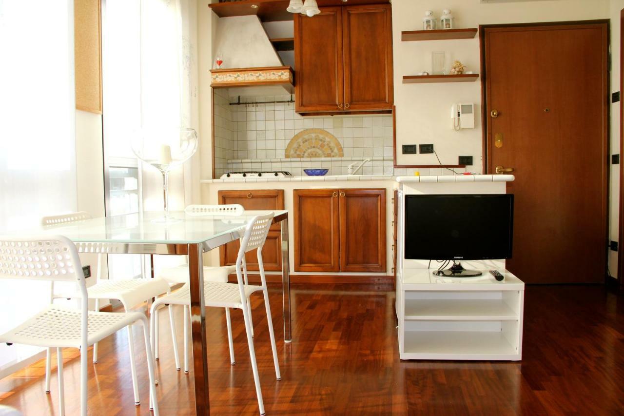 Studio Downtown Fantastic Area Apartment Milan Exterior photo