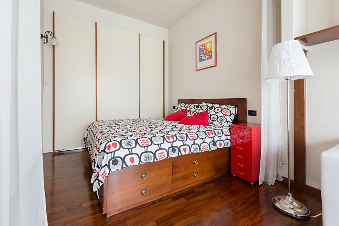 Studio Downtown Fantastic Area Apartment Milan Exterior photo